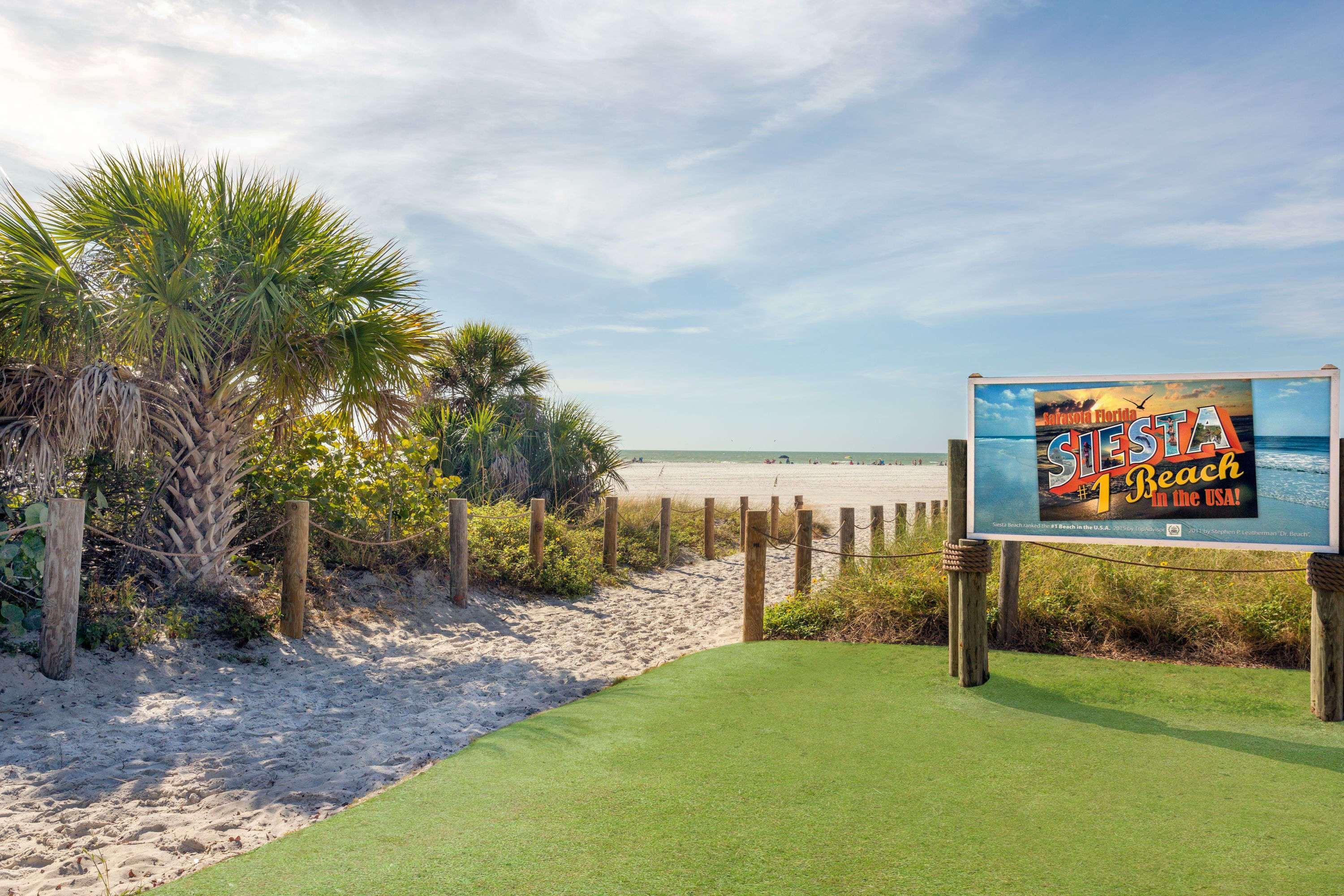 Мотель Super 8 By Wyndham Sarasota Near Siesta Key Экстерьер фото